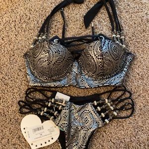 Beach bunny captured set